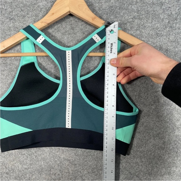 NIKE Sports Bra Size Small Womens Green Sleeveless Breatheable Running Gym Top - Picture 6 of 8